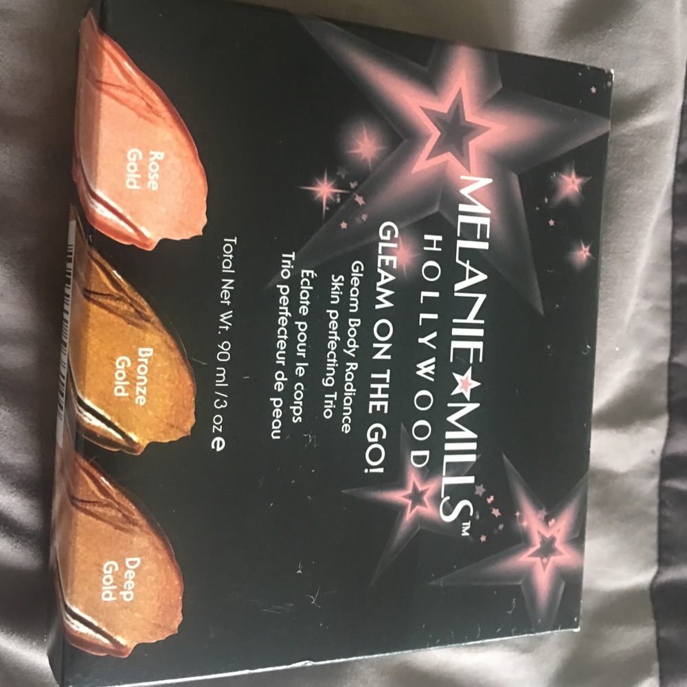 Melanie Mills Hollywood Gleam Body Radiance
